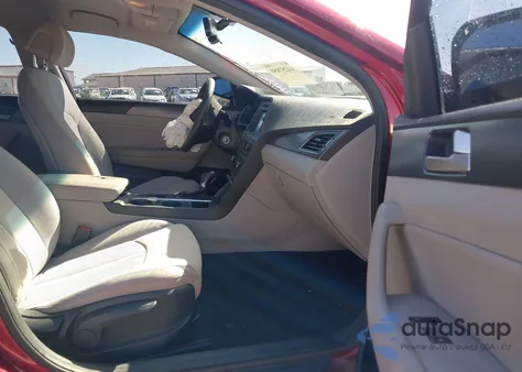 2016 Hyundai Sonata Sport z USA, uszkodzony, nr VIN 5NPE34AF9GH348027